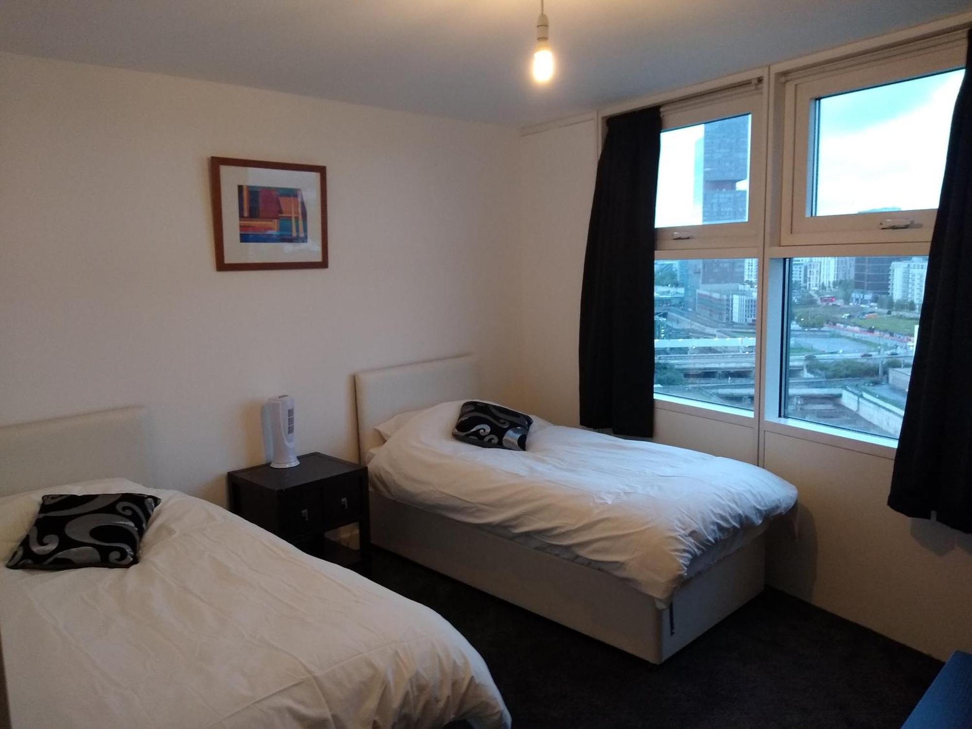 Room In Luxurious Penthouse Apartment London Exterior foto