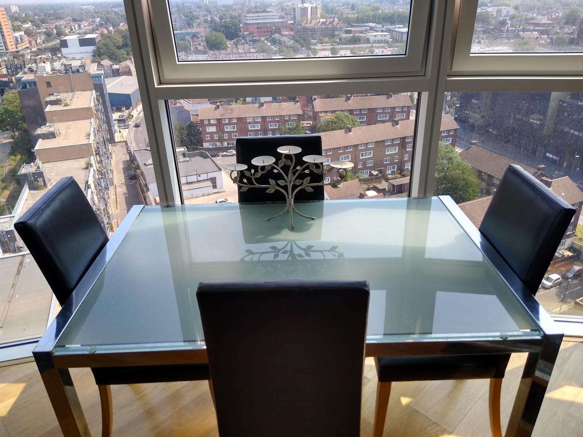 Room In Luxurious Penthouse Apartment London Exterior foto